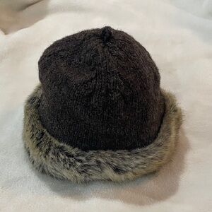 Gilly Forge London England Cozy 100% Wool Hat Fur Trim Vintage Luxury Warm